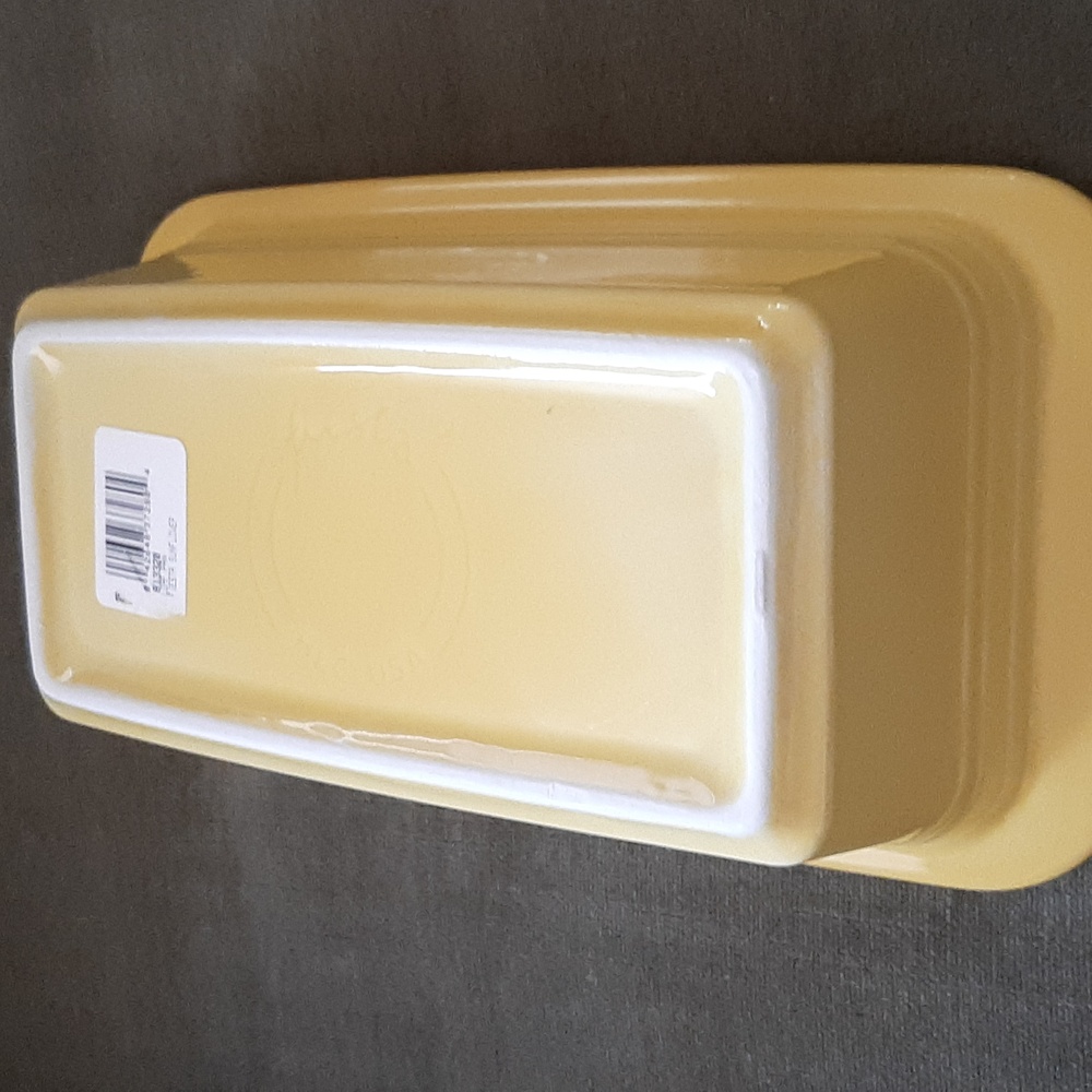 Fiestaware NWT Sunflower Yellow Ceramic Loaf Pan - Picture 4 of 5